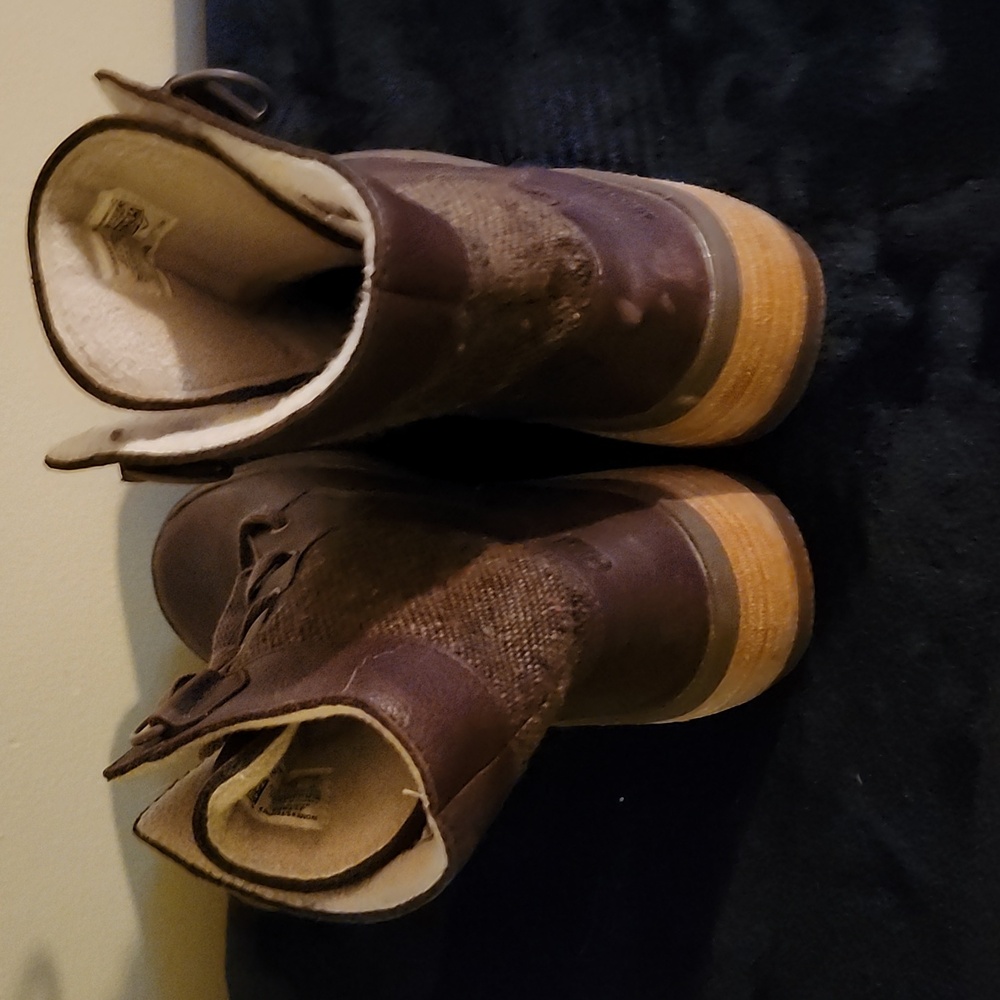 MERRELL Women's Brown Ankle Boots, Size 7, EUC - Picture 3 of 5